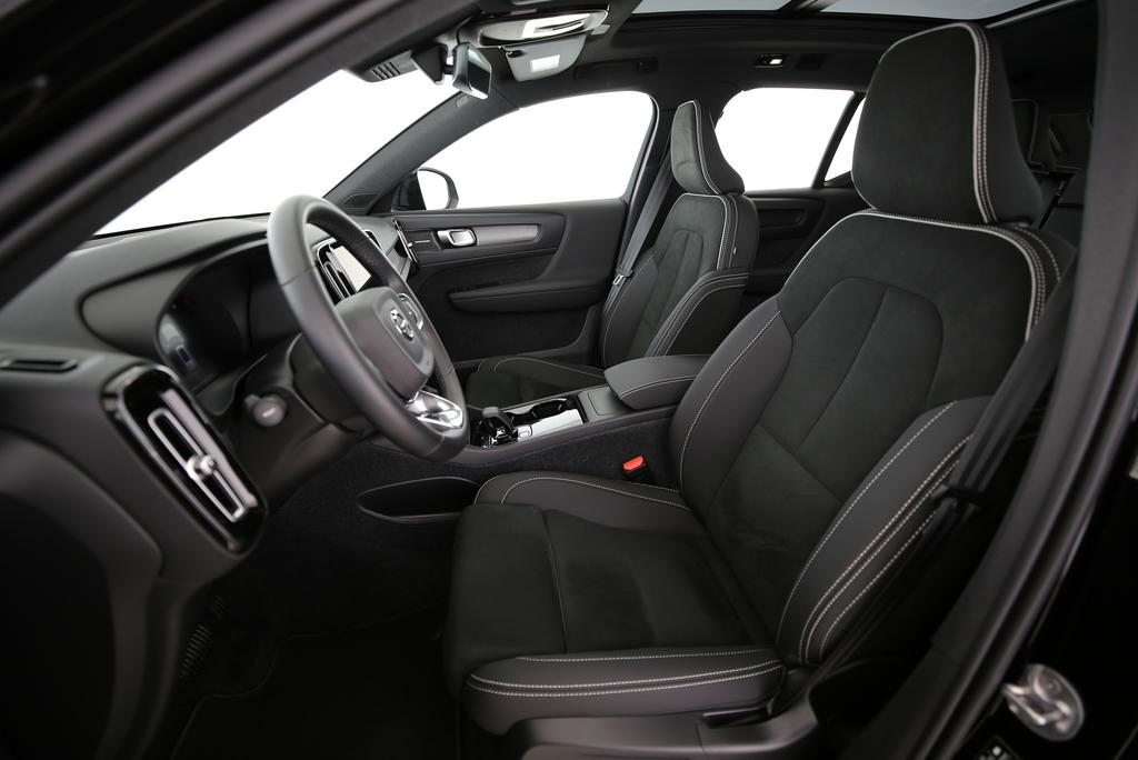 VOLVO EX40 Twin Black Edition AWD, Électrique, Occasion / Utilisé, Automatique - 4