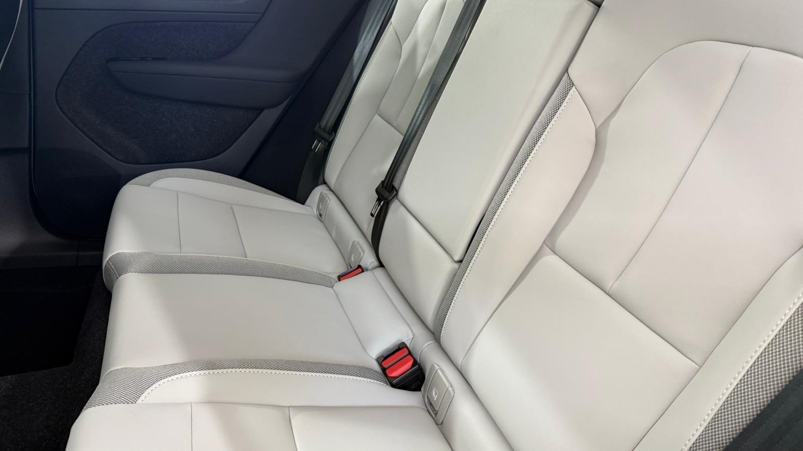 VOLVO EX40 Twin Ultra AWD, Elektro, Vorführwagen, Automatik - 6
