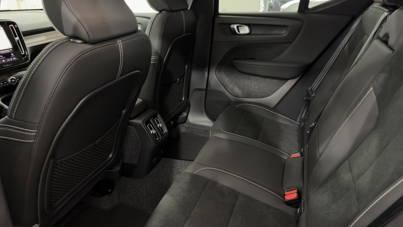 VOLVO EX40 Twin Ultra AWD, Electric, Ex-demonstrator, Automatic - 6