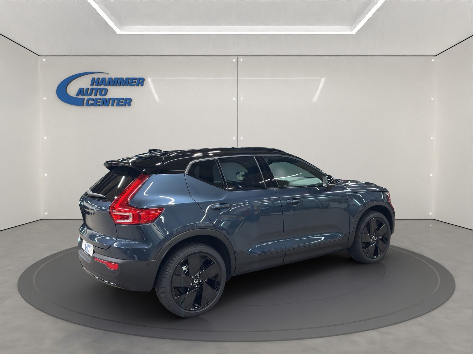 VOLVO EX40 Twin Black Edition AWD, Elektro, Vorführwagen, Automatik - 2