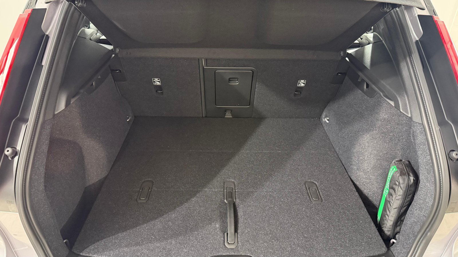 VOLVO EX40 Twin Ultra AWD, Elektro, Vorführwagen, Automatik - 7