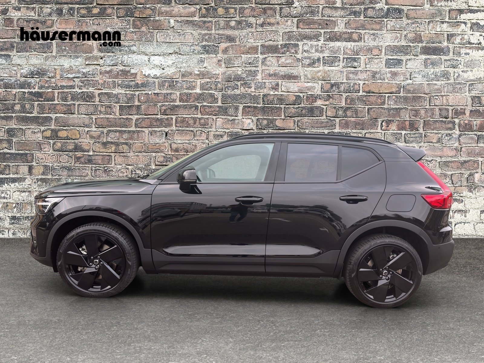 VOLVO EX40 Twin Black Edition AWD, Electric, Ex-demonstrator, Automatic - 2
