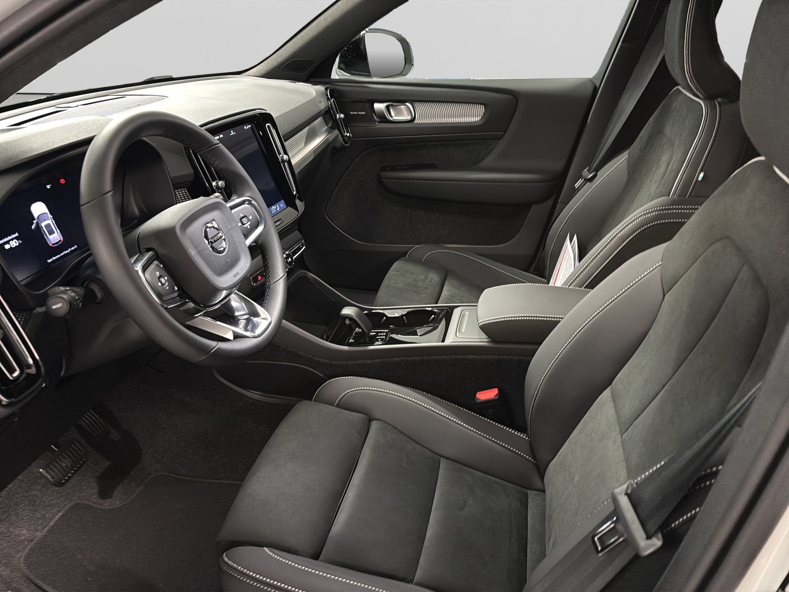 VOLVO EX40 Twin Black Edition AWD, Elektro, Vorführwagen, Automatik - 4