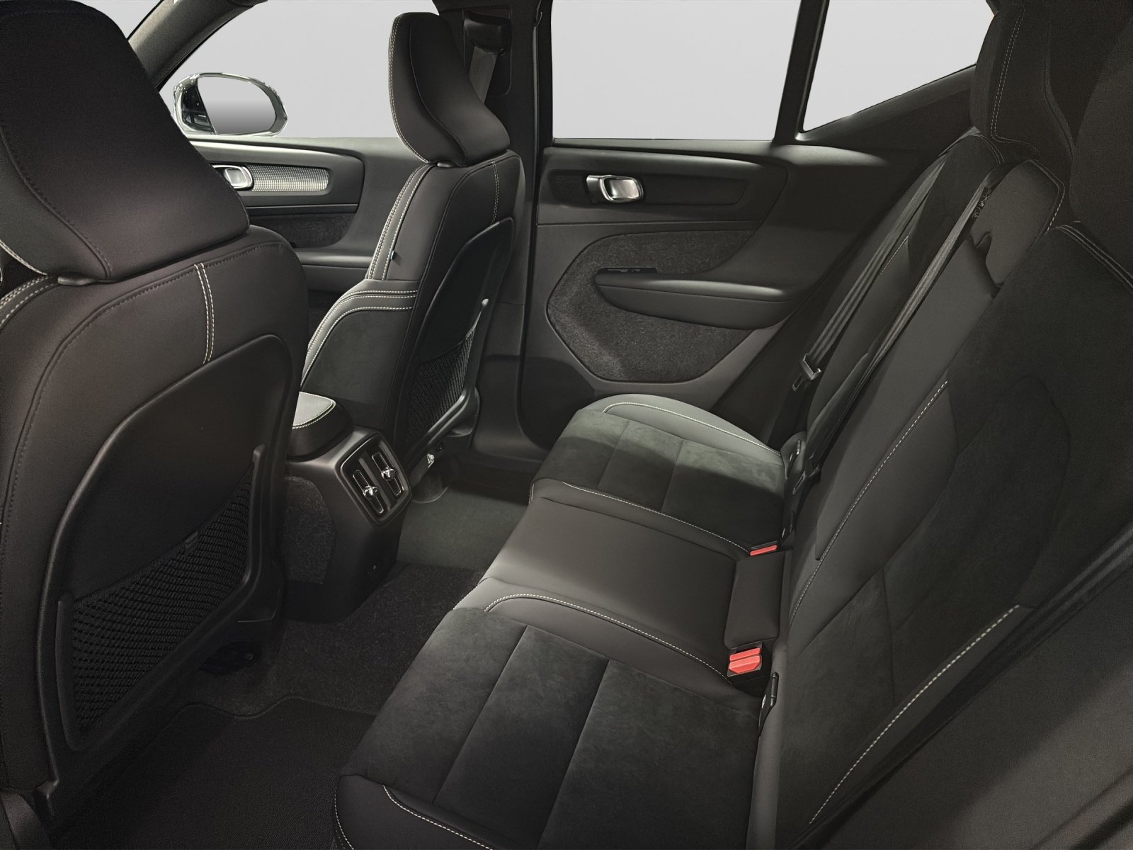 VOLVO EX40 Twin Black Edition AWD, Elektro, Vorführwagen, Automatik - 5