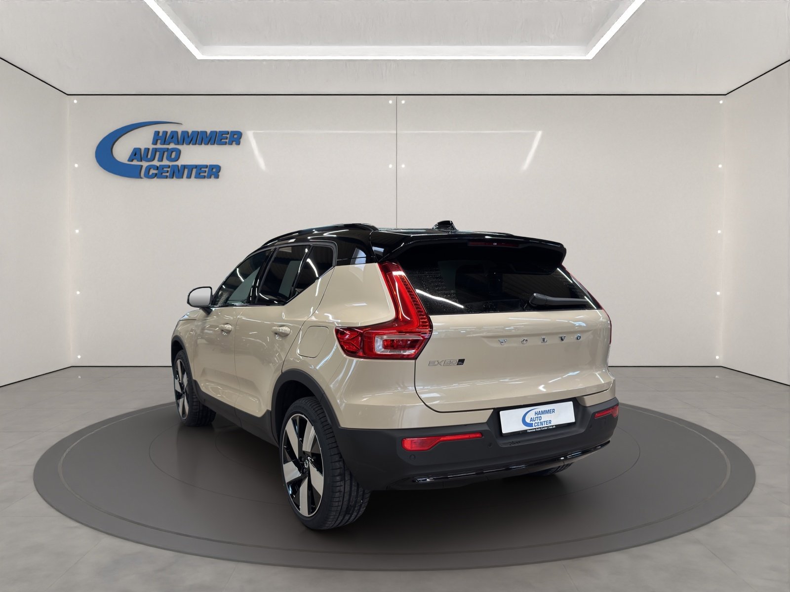 VOLVO EX40 Twin Ultra AWD, Electric, Ex-demonstrator, Automatic - 3