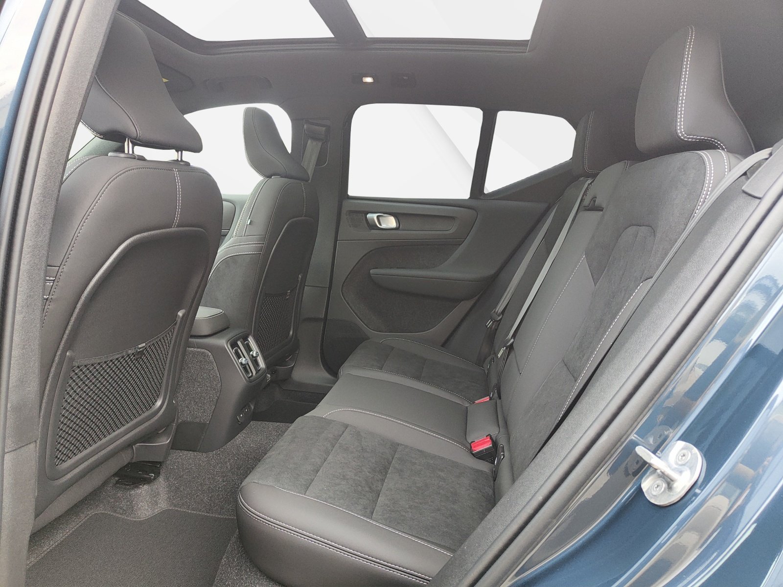 VOLVO EX40 Twin Black Edition AWD, Elektro, Neuwagen, Automat - 5
