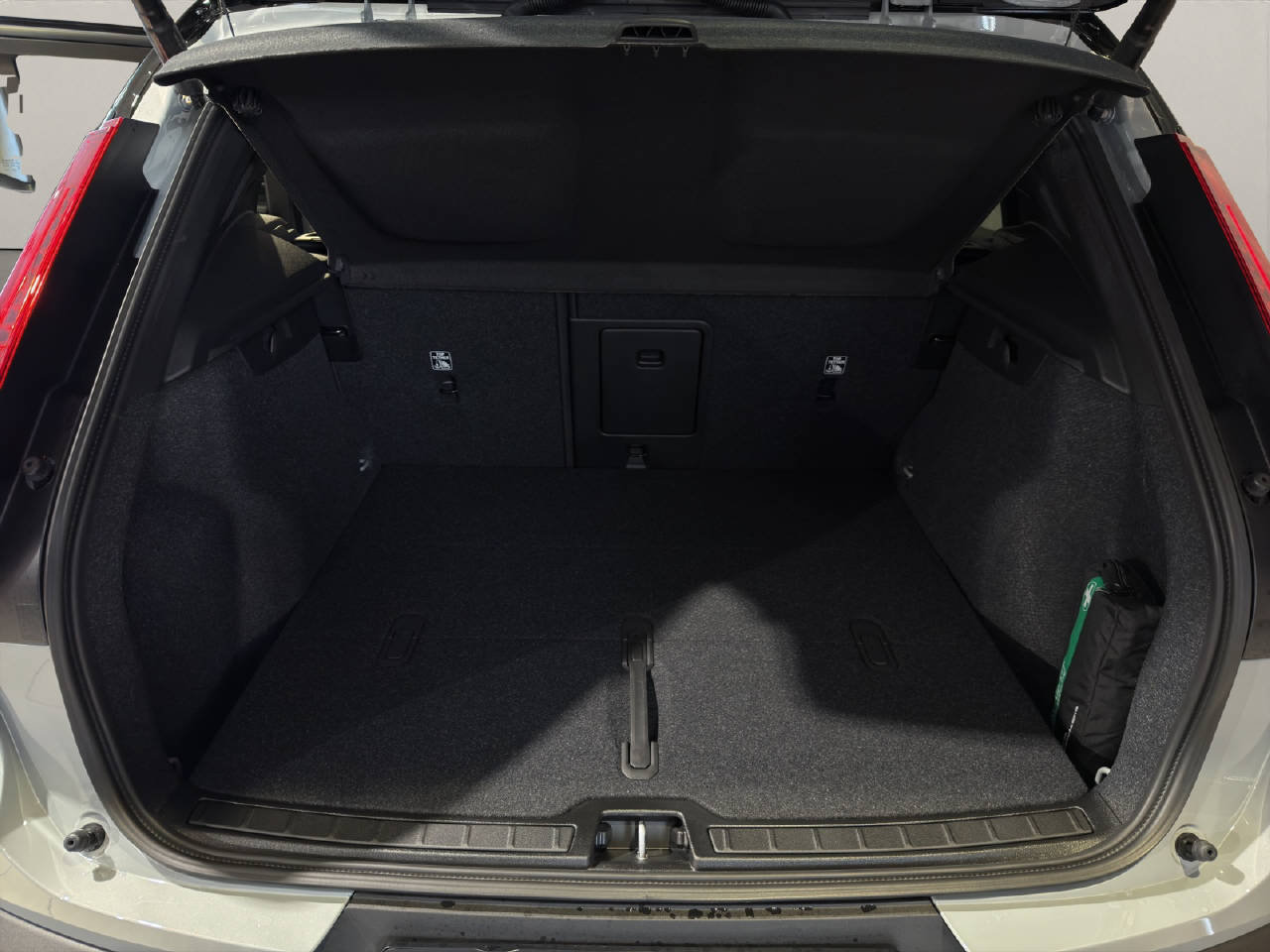 VOLVO EX40 Twin Performance Black Edition AWD, Electric, New car, Automatic - 7