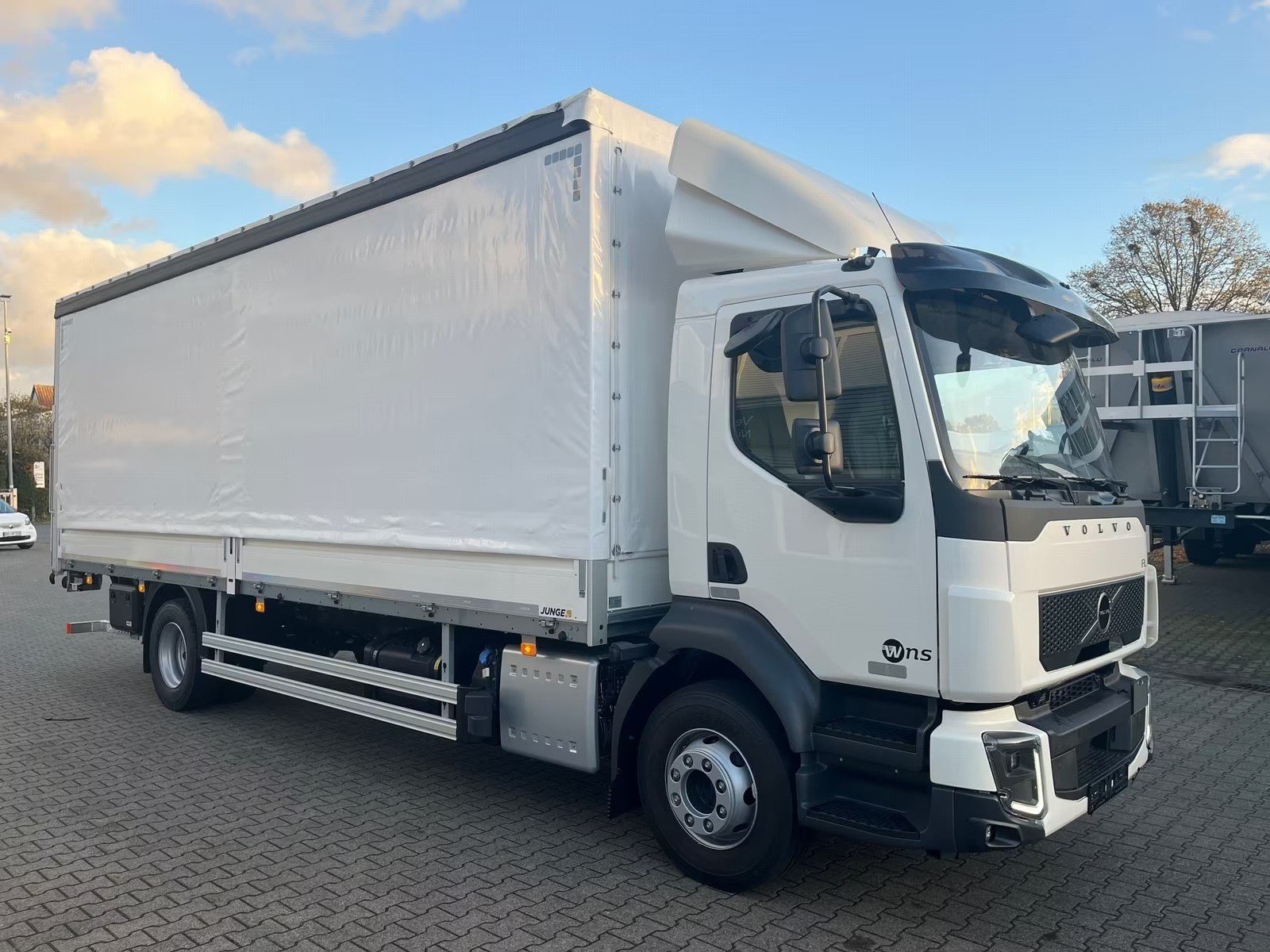 VOLVO FL 280 16t Schiebeplane Kam. Klima ACC LBW NEU, Diesel, Neuwagen, Automatik - 2