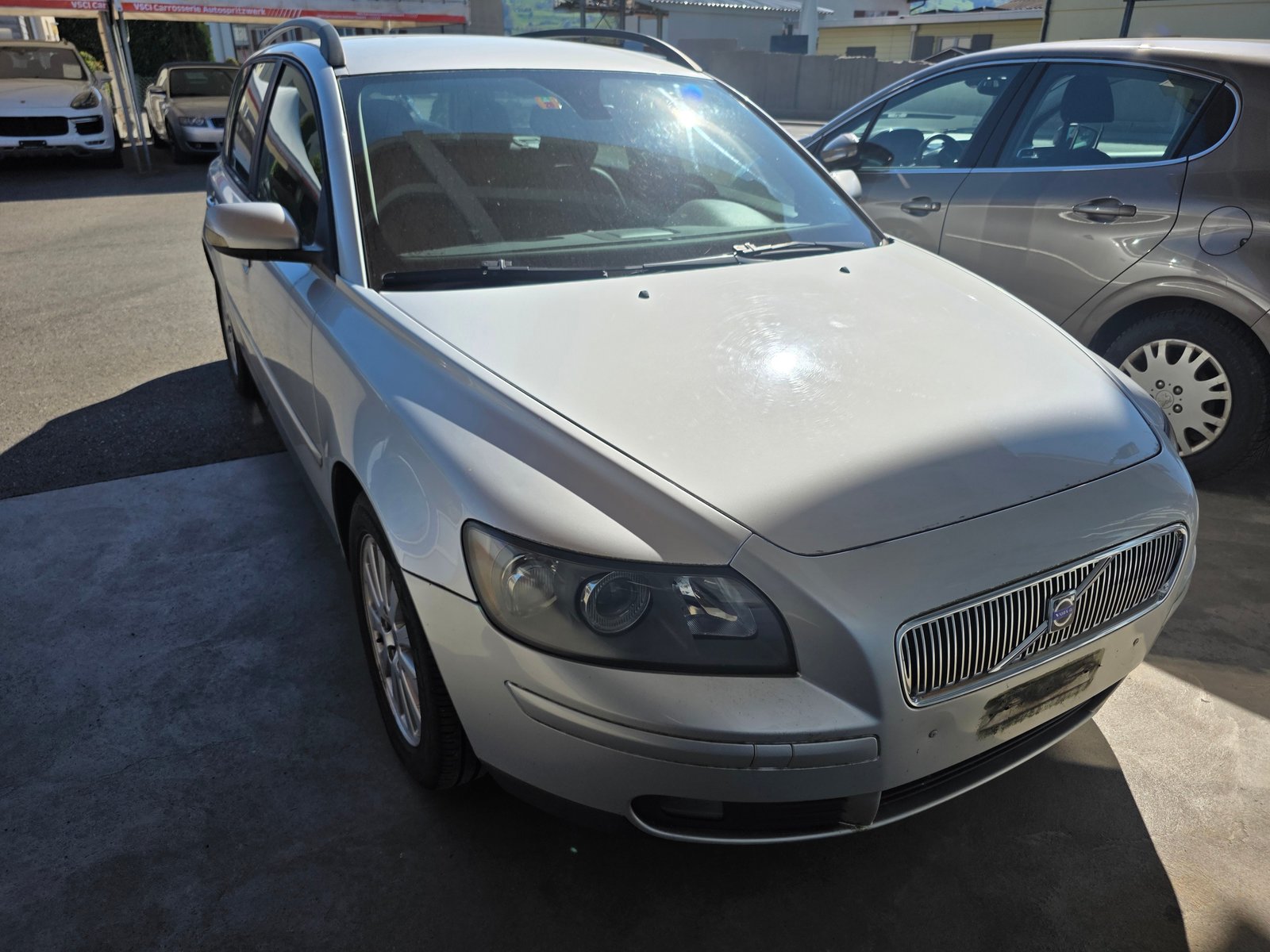 VOLVO Kombi, Petrol, Second hand / Used, Automatic - 2