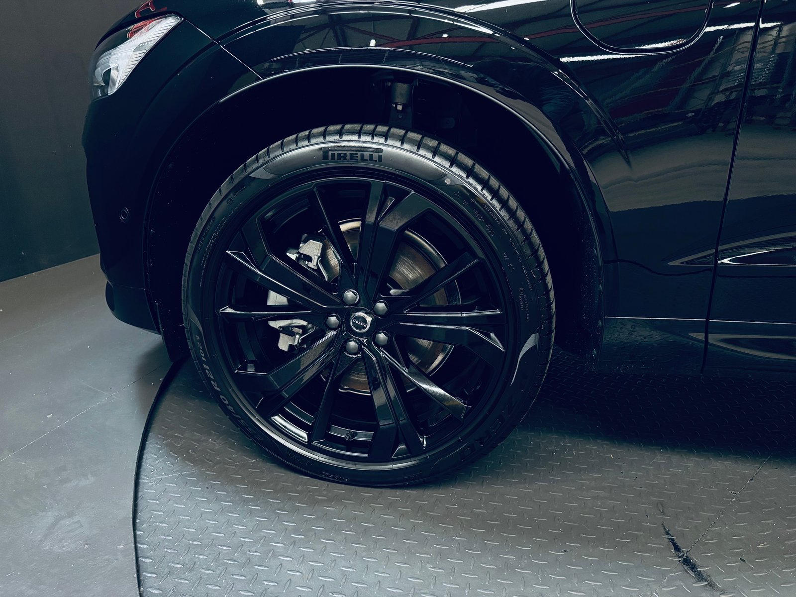 VOLVO MY26 XC60 T6 eAWD PluginHybrid Black Edition Geartroni, Plug-in-Hybrid Benzina/Elettrica, Auto nuove, Automatico - 7