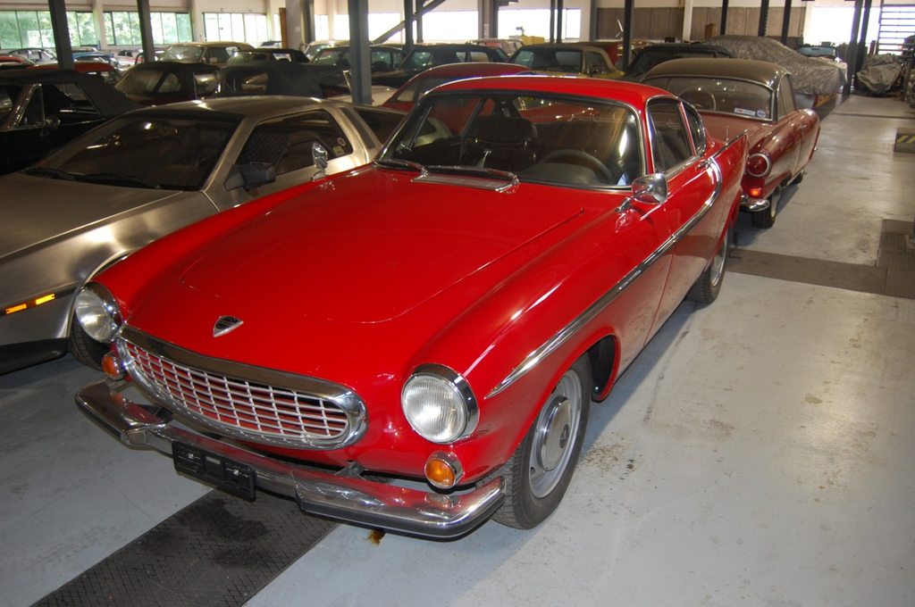 VOLVO S