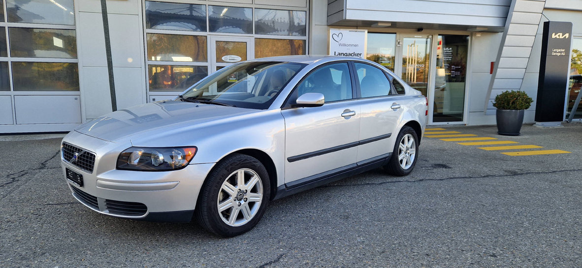 VOLVO S40 2.4I Kinetic, Benzina, Occasioni / Usate, Automatico - 2