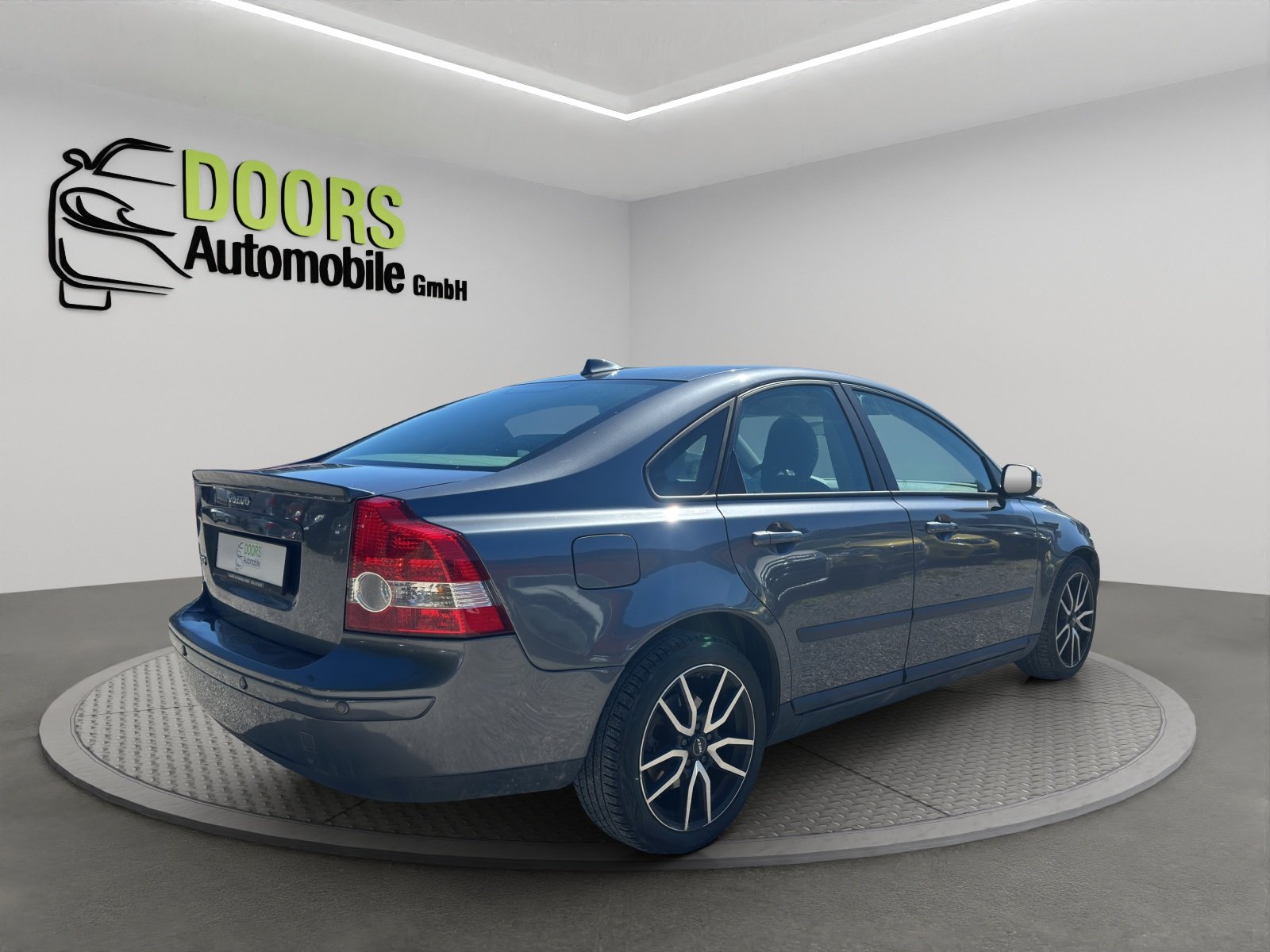 VOLVO S40 1.6 Momentum, Benzin, Occasion / Gebraucht, Handschaltung - 4