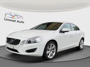 VOLVO S60 T6 AWD Kinetic Geartronic