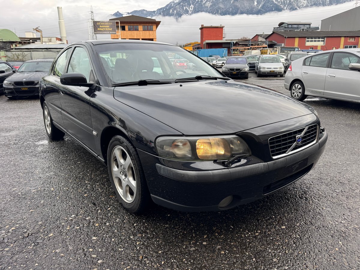 VOLVO S60 2.5T AWD