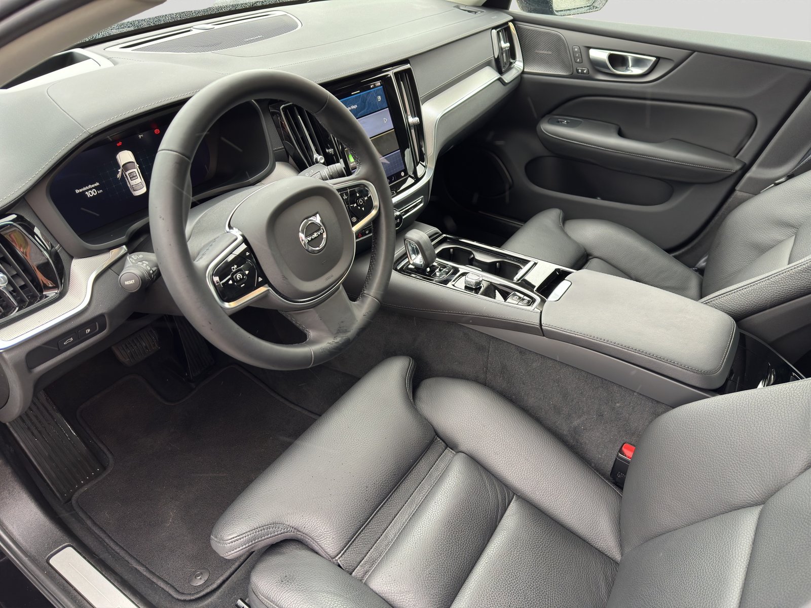 VOLVO S60 T8 e AWD Plug in Hybrid Ultimate Dark Geartronic, Plug-in-Hybrid Benzin/Elektro, Occasion / Gebraucht, Automatik - 7