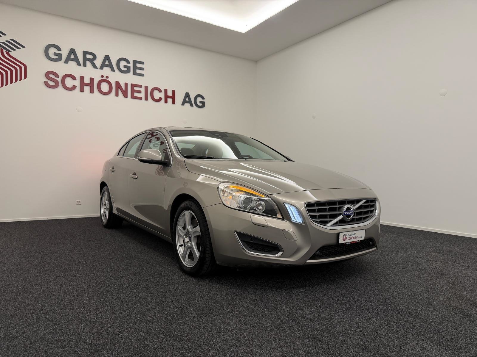 VOLVO S60 3.0 T6 Summum AWD, Essence, Occasion / Utilisé, Automatique - 3