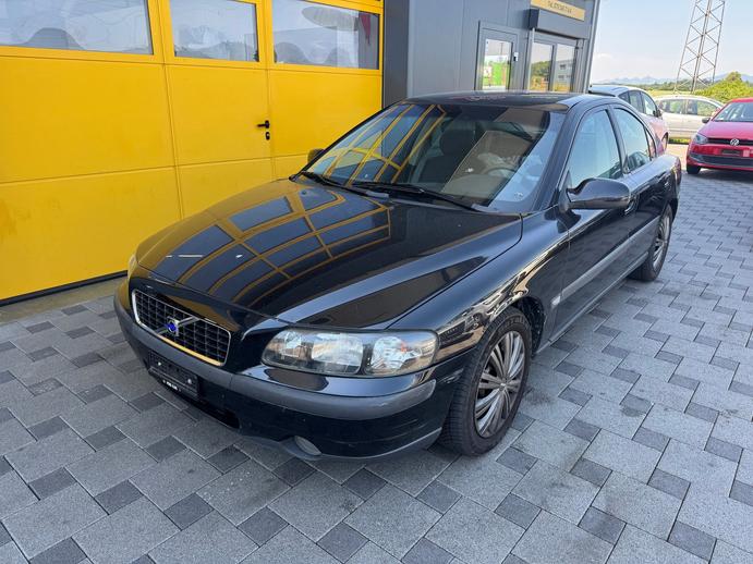 VOLVO S60 2.0T, Benzin, Occasion / Gebraucht, Automatik
