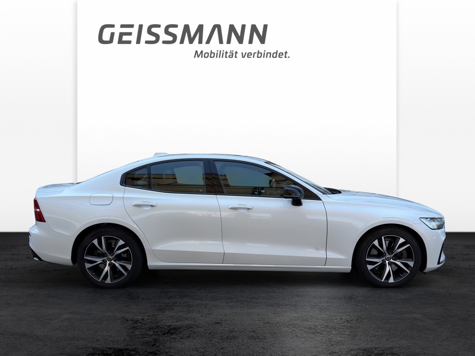 VOLVO S60 2.0 T8 TE R-Design eAWD, Hybride Rechargeable Essence/Électricité, Occasion / Utilisé, Automatique - 4