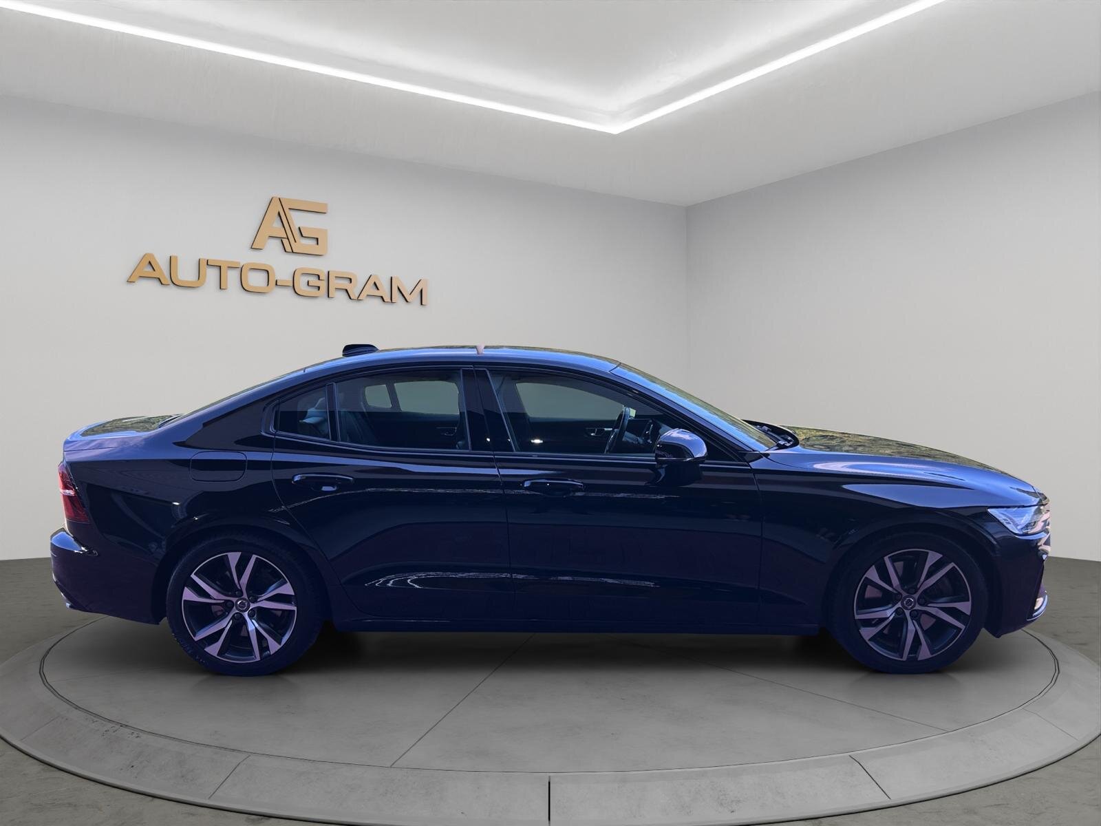 VOLVO S60 B5 AWD Benzin Mild Hybrid R-Design Geartronic, Mild-Hybrid Benzin/Elektro, Occasion / Gebraucht, Automatik - 7