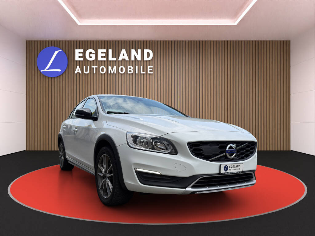 VOLVO S60 Cross Country 2.0 D3 MomentumS/S, Diesel, Occasion / Gebraucht, Automatik - 2
