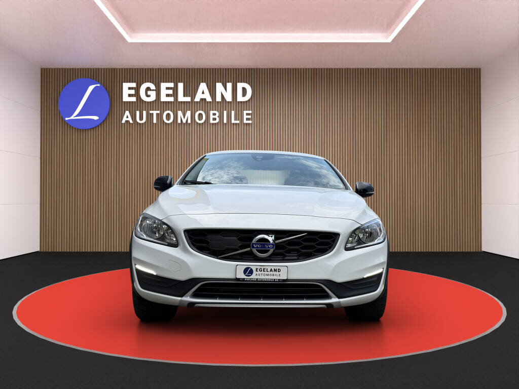 VOLVO S60 Cross Country 2.0 D3 MomentumS/S, Diesel, Occasion / Gebraucht, Automatik - 3