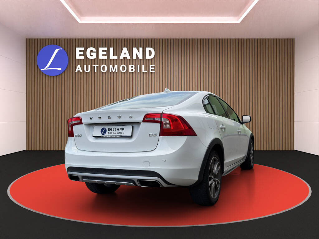 VOLVO S60 Cross Country 2.0 D3 MomentumS/S, Diesel, Occasion / Gebraucht, Automatik - 4