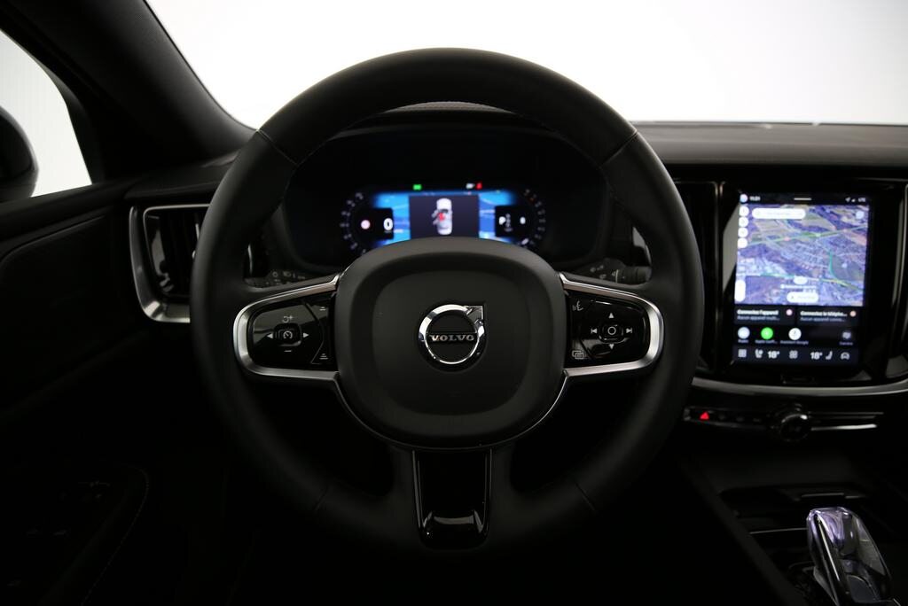 VOLVO S60 2.0 B5 MH Ultimate Dark AWD, Hybride Léger Essence/Électricité, Occasion / Utilisé, Automatique - 6