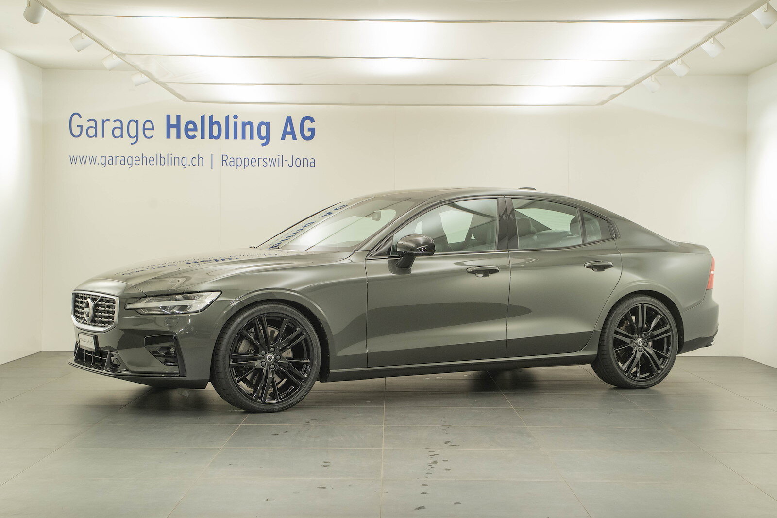 VOLVO S60 2.0 T5 R-Design AWD