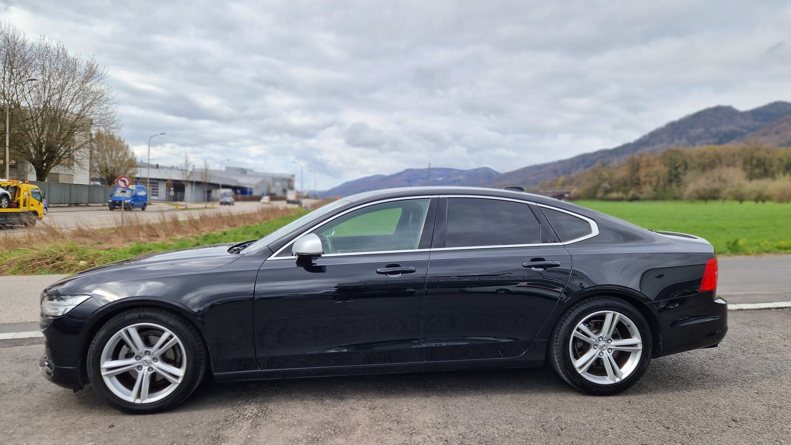 VOLVO S90 D4 R-Design Geartronic, Diesel, Occasioni / Usate, Automatico - 3