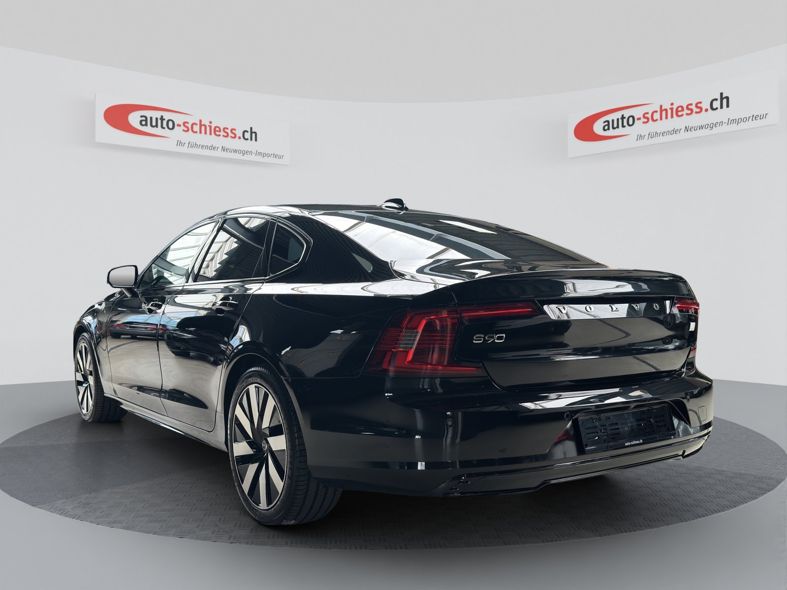 VOLVO S90 T8 AWD Plug in Hybrid Ultimate Dark Geartronic, Plug-in-Hybrid Benzina/Elettrica, Occasioni / Usate, Automatico - 3