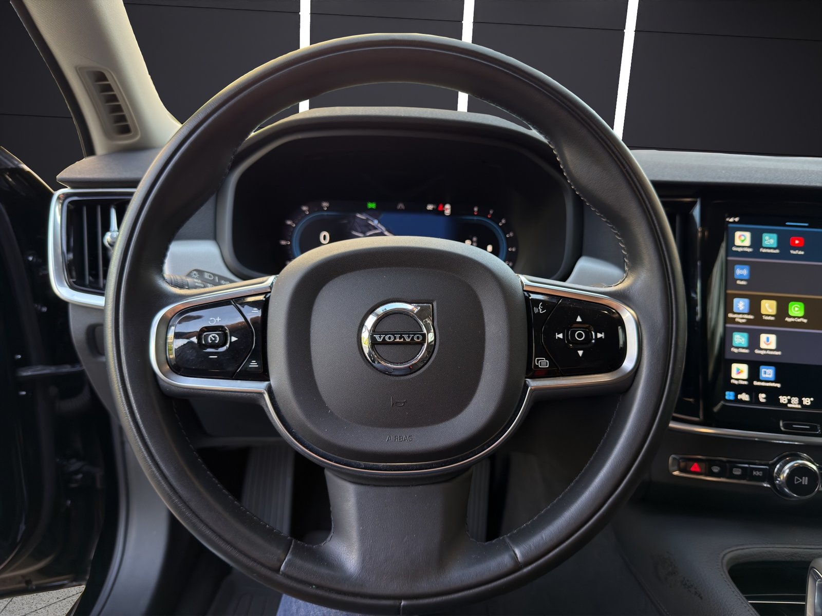 VOLVO S90 B6 Benzin Mild Hybrid AWD Ultimate Dark Geartronic, Mild-Hybrid Petrol/Electric, Second hand / Used, Automatic - 6