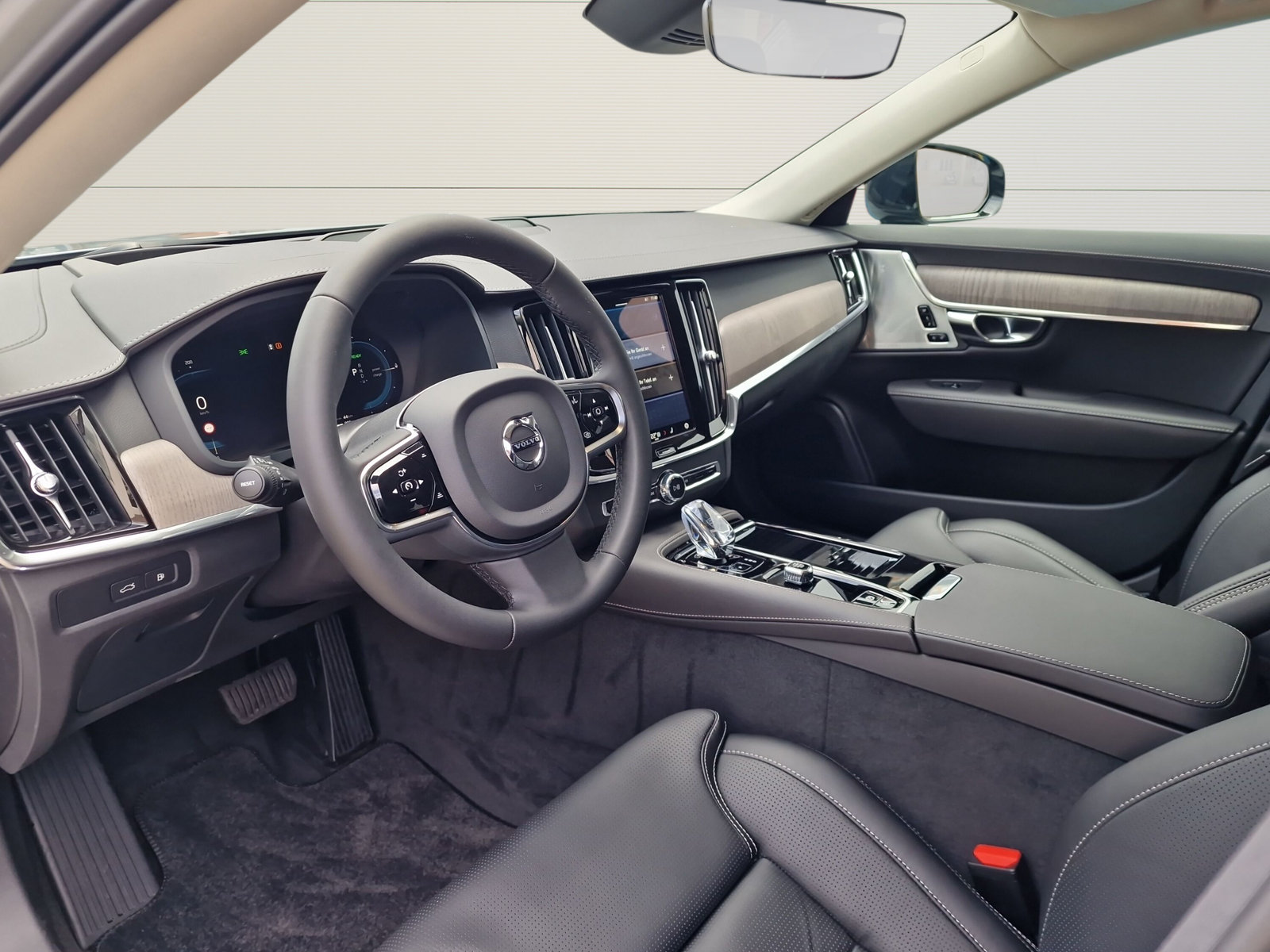 VOLVO S90 2.0 T8 TE Ultimate Dark eAWD, Plug-in-Hybrid Benzin/Elektro, Occasion / Gebraucht, Automatik - 7
