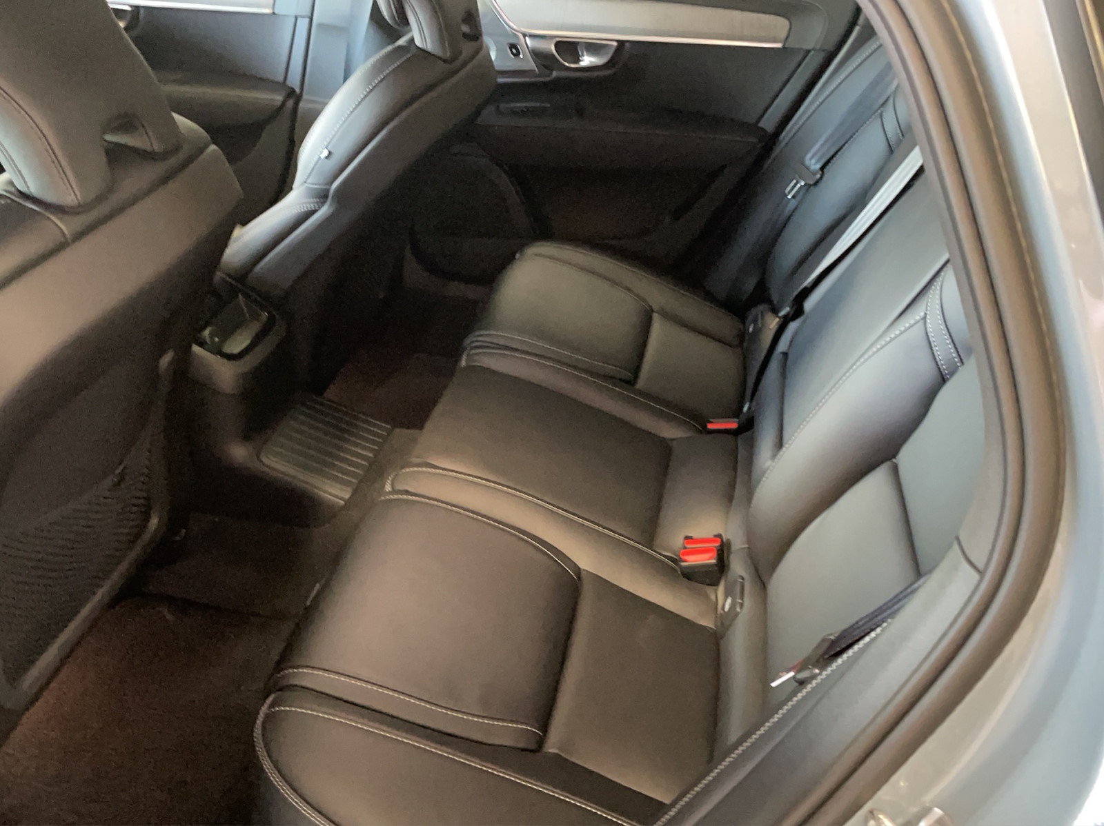 VOLVO S90 2.0 T8 TE Ultimate Dark eAWD, Hybride Rechargeable Essence/Électricité, Voiture de démonstration, Automatique - 5