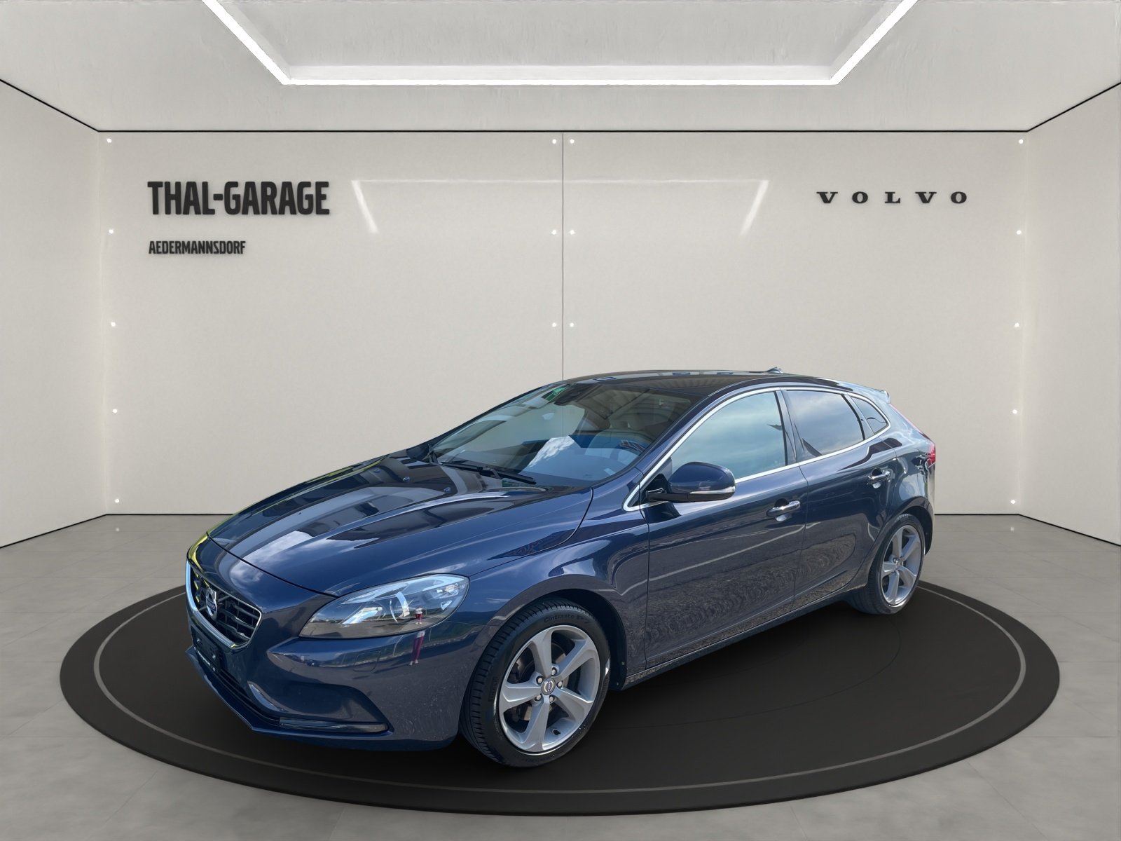 VOLVO V40 1.6 T3 Summum S/S