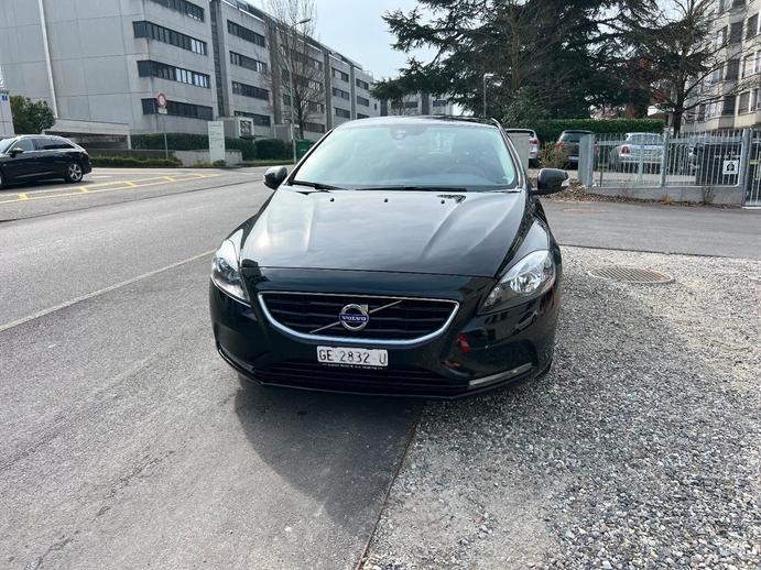 VOLVO V40 1.6 D2 Momentum S/S, Diesel, Occasioni / Usate, Manuale