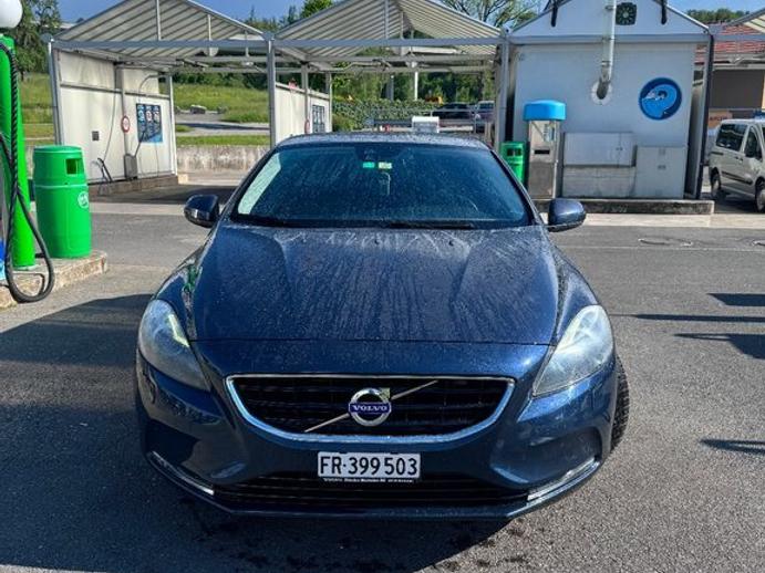 VOLVO V40 1.6 T3 Kinetic S/S, Petrol, Second hand / Used, Manual