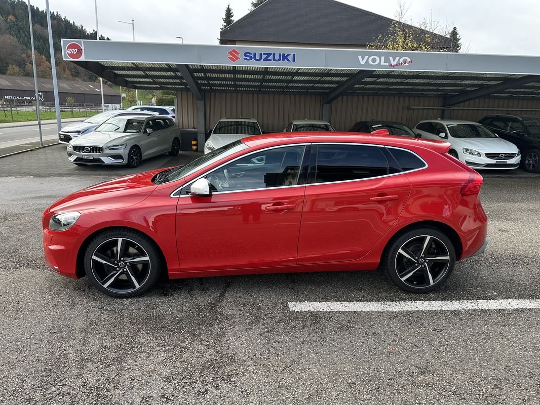 VOLVO V40 2.0 D4 Kinetic R-Design S/S, Diesel, Occasion / Utilisé, Automatique - 3