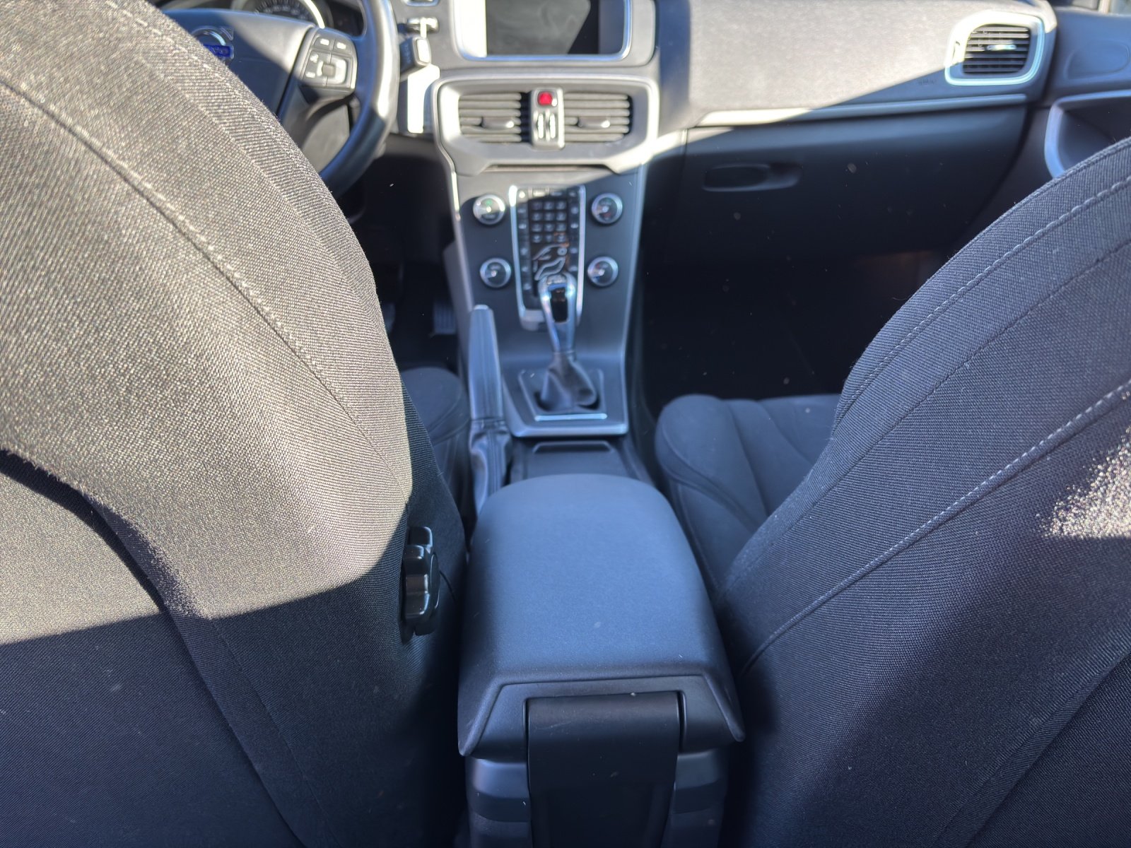 VOLVO V40 2.0 D2 Kinetic S/S, Diesel, Occasion / Utilisé, Manuelle - 7