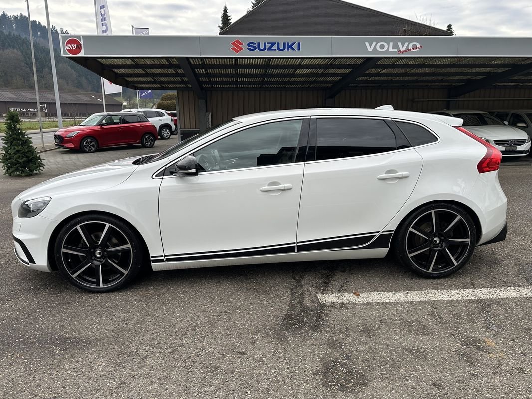 VOLVO V40 1.6 T Sport 200 S/S, Essence, Occasion / Utilisé, Manuelle - 3