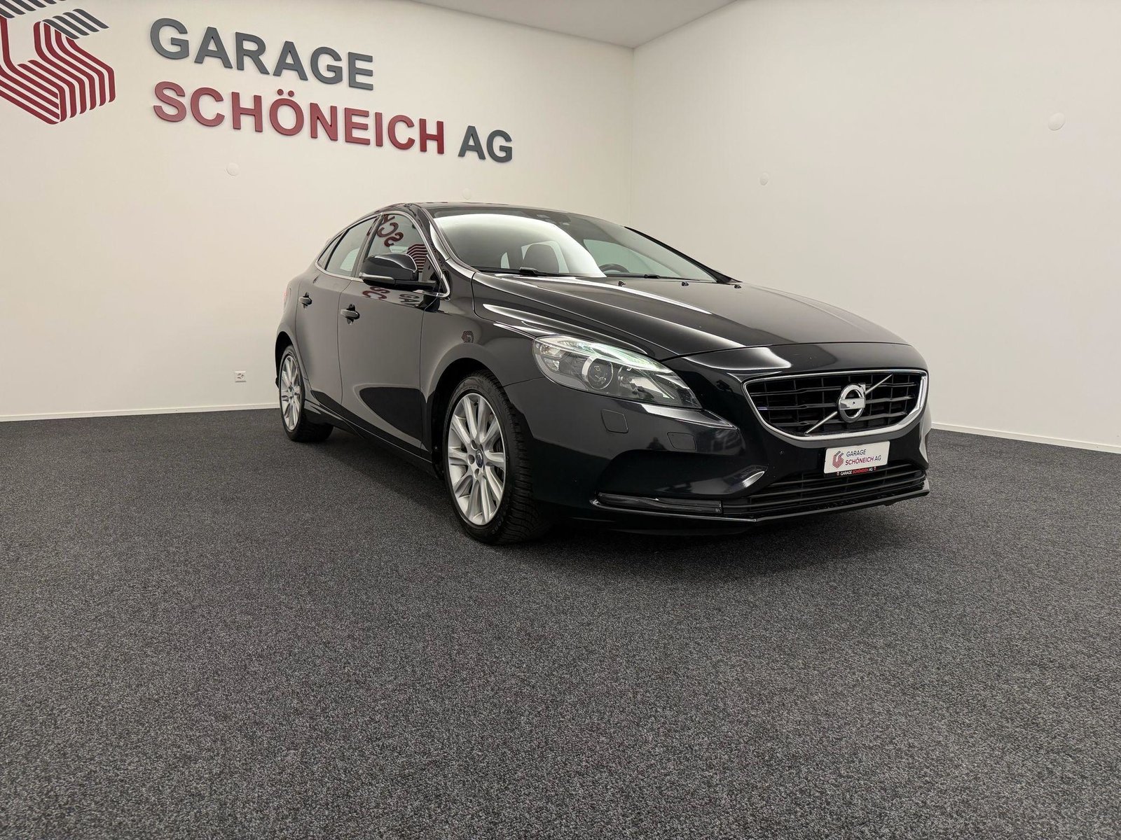 VOLVO V40 2.0 D3 Momentum S/S, Diesel, Occasion / Utilisé, Automatique - 3