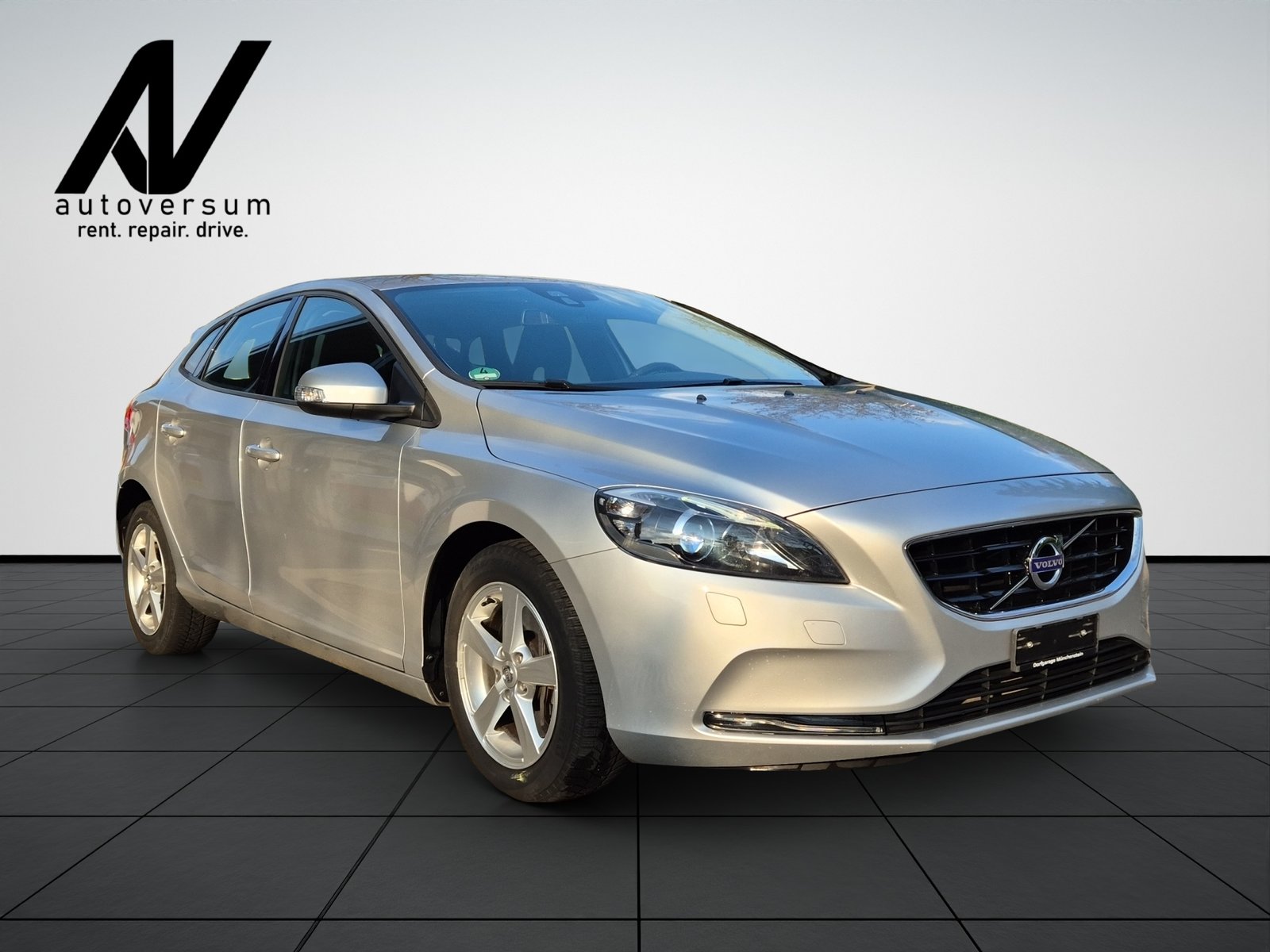 VOLVO V40 Cross Country Kombi Diesel 2.0 D3 Momentum S/S