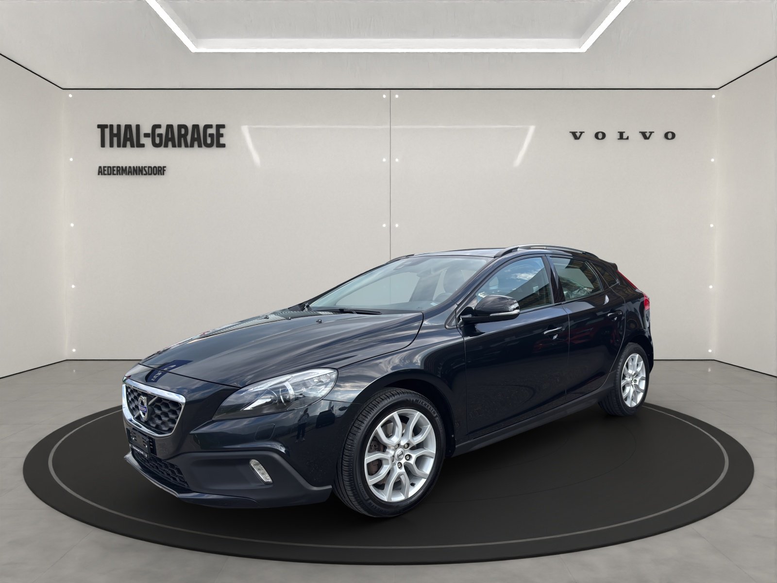 VOLVO V40 CC 2.0 T4 Momentum AWD S/S