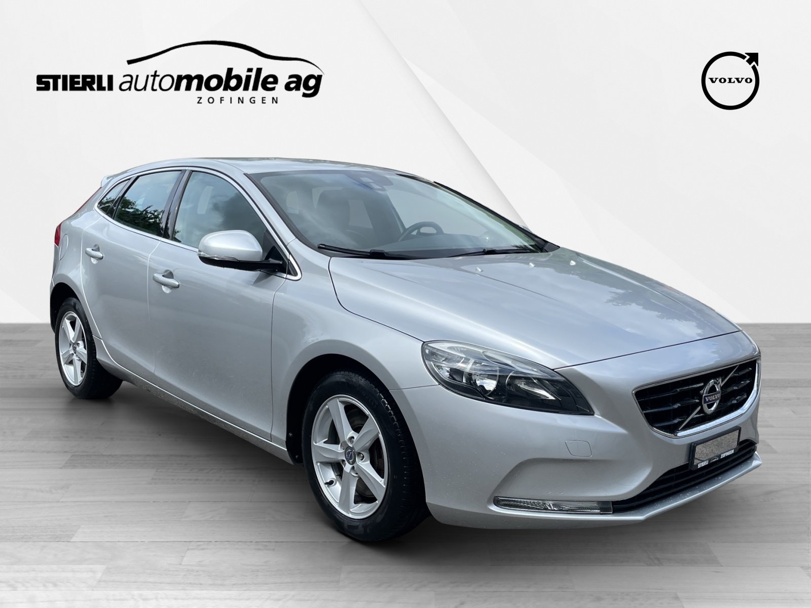 VOLVO V40 2.0 D3 Momentum S/S, Diesel, Occasion / Gebraucht, Automatik - 3