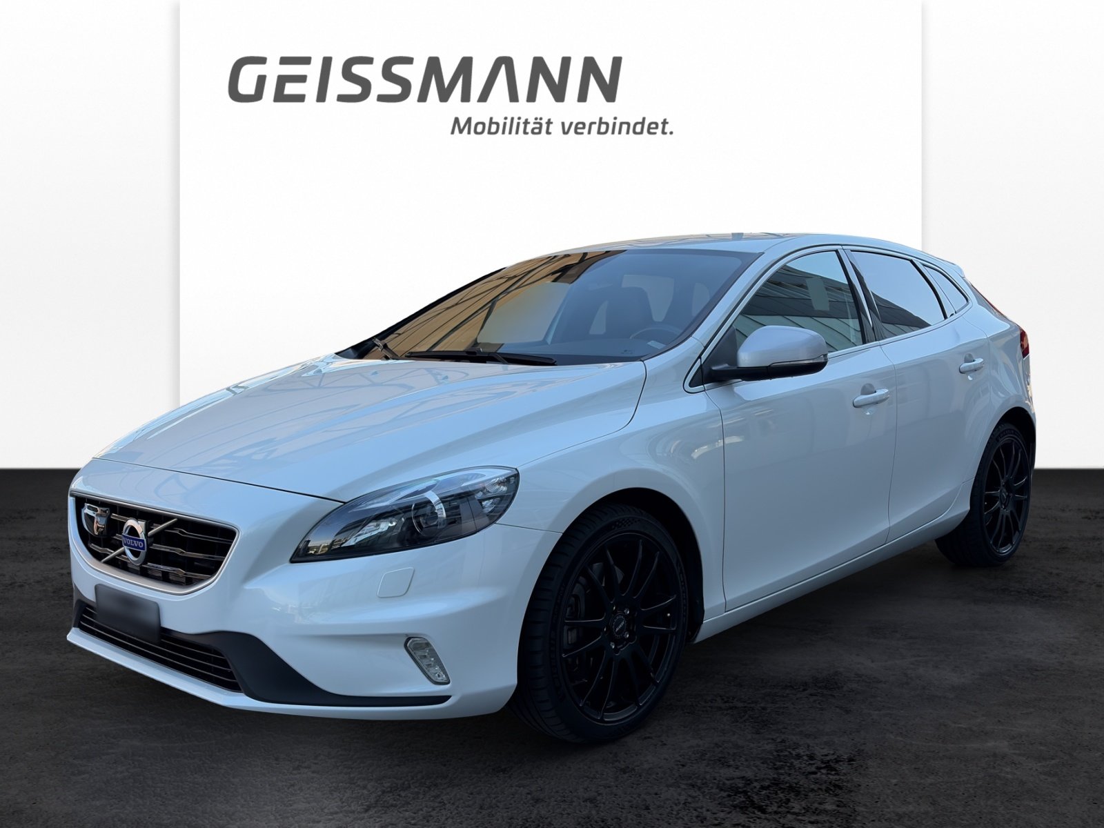 VOLVO V40 2.0 T5 Momentum R-Design S/S