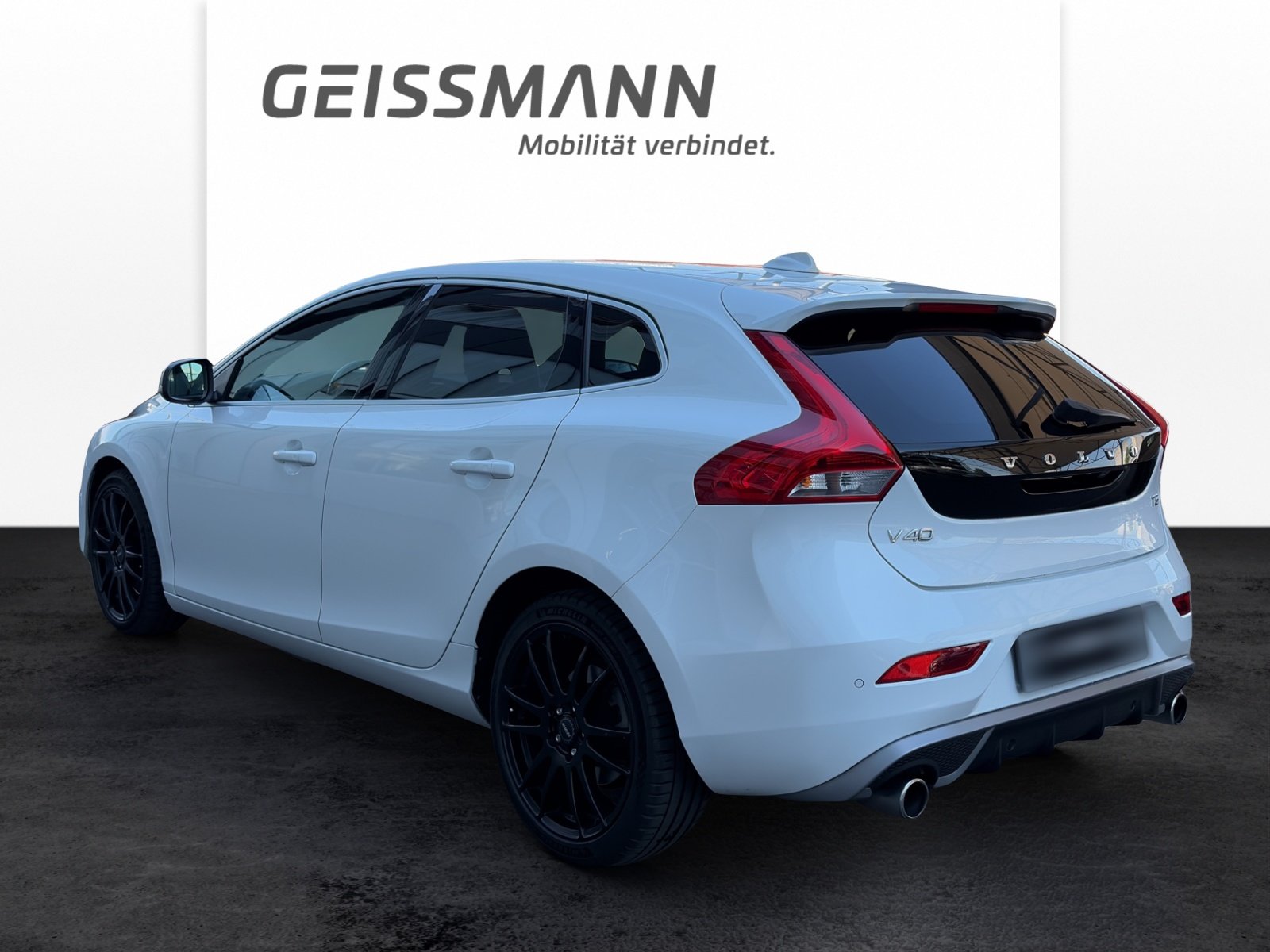 VOLVO V40 2.0 T5 Momentum R-Design S/S, Essence, Occasion / Utilisé, Automatique - 5
