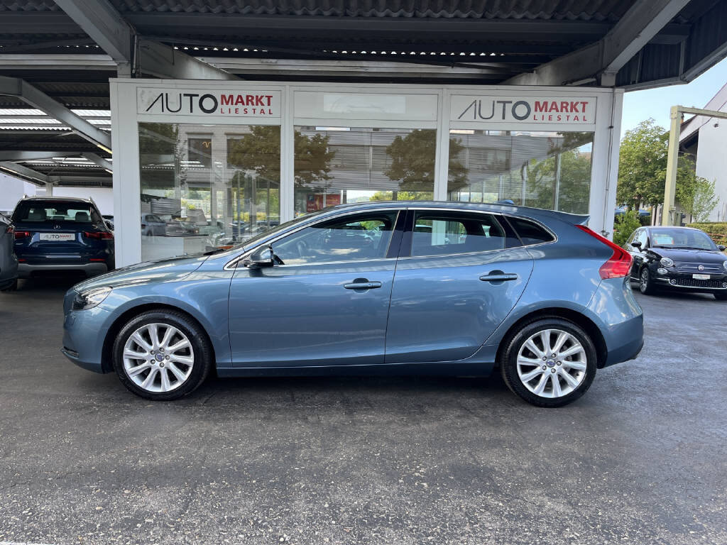 VOLVO V40 2.0 D3 Summum S/S, Diesel, Occasioni / Usate, Automatico - 2