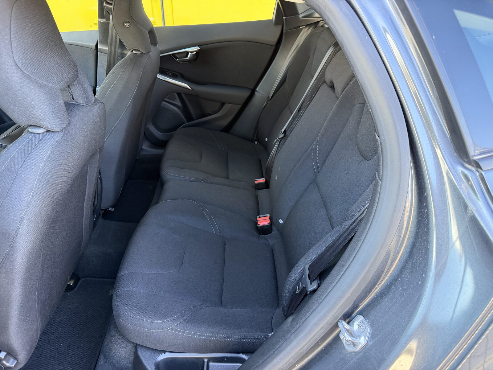 VOLVO V40 CC 2.0 T4 Kinetic AWD S/S, Benzin, Occasion / Gebraucht, Automatik - 4