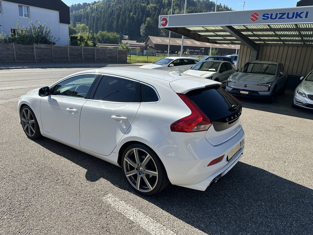 VOLVO V40 1.6 D2 Momentum Heico S/S, Diesel, Occasion / Gebraucht, Handschaltung - 5