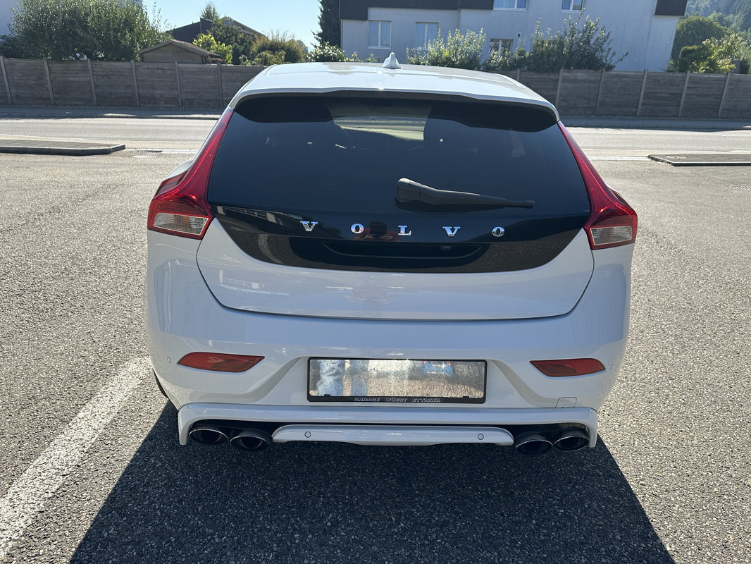 VOLVO V40 1.6 D2 Momentum Heico S/S, Diesel, Occasion / Gebraucht, Handschaltung - 6